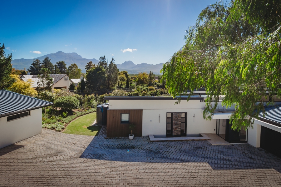 3 Bedroom Property for Sale in Glenwood Western Cape